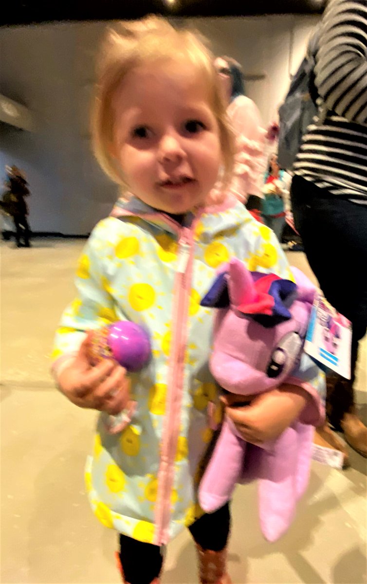 SupportMilFams's tweet photo. @BeverlyHillsTeddyBear, thank you for brightening the littlest heroes’ holidays with surprizamals! We appreciate your kind donation. #HonoringTheirSacrificeHereatHome #TeamEffort https://t.co/mmnm5wncfR