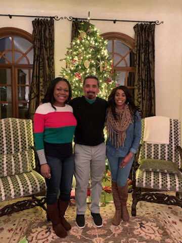 MrsSneed18's tweet photo. I enjoyed being back with my peeps! I’ve missed them. And the new addition to the team enjoyed it as well! Merry Christmas everyone!! #weareRamily #Christmas #BSLC #TheBESTteam #HarperGene @MsJamilaThomas @mjasso12 https://t.co/OeA8djOFj0