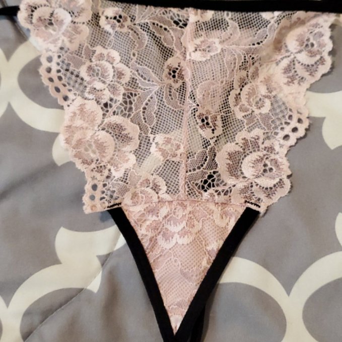 Baby Pink with Black Trim Thong by @HisHarley420 https://t.co/bYt9Dkg4CQ Find it on #ManyVids! https://t<a class="tags" href="/tag/hisharley420">@hisharley420</a><a href="/tag/manyvids"class="tags"><span>#manyvids</span></a>