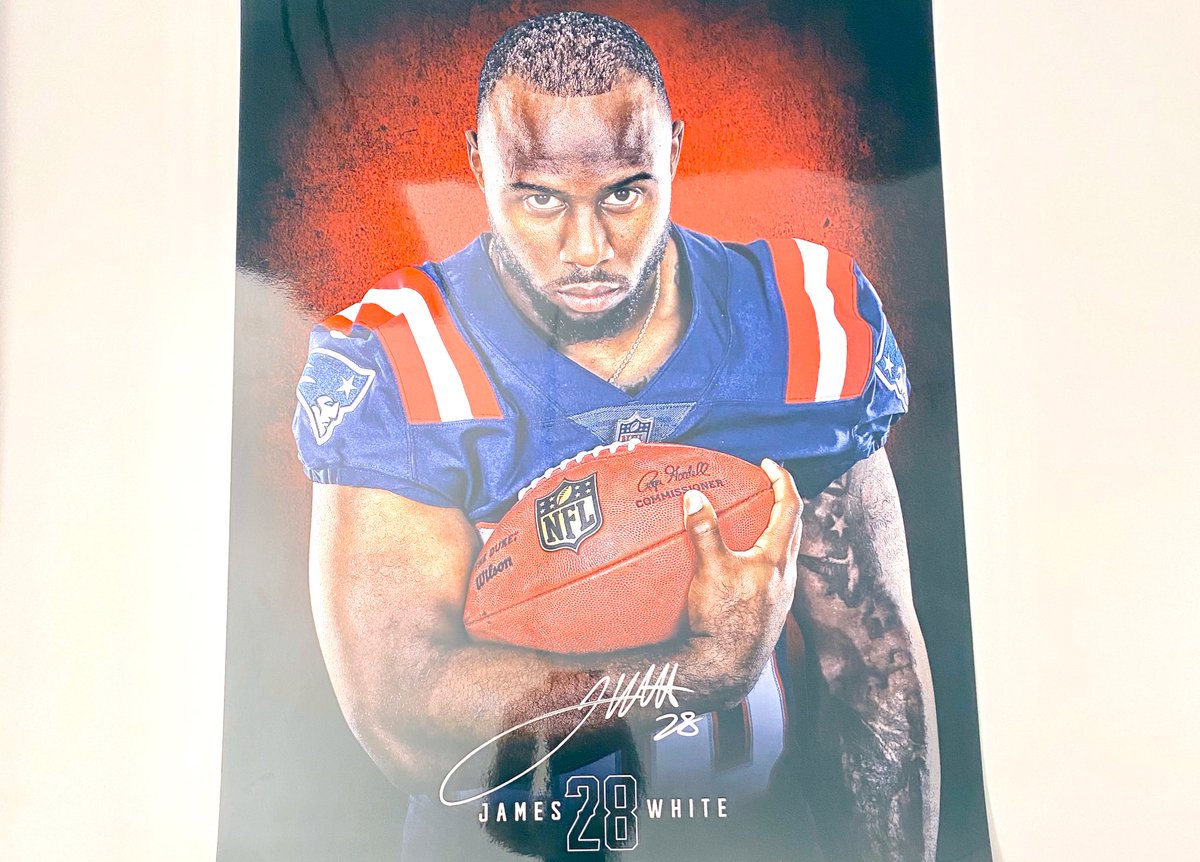 GilletteStadium's tweet photo. To celebrate our #ThankyouFans game, RT this &amp; follow us to enter to win a @SweetFeet_White-signed poster!

https://t.co/dzn3p0uUMH https://t.co/eFp40CJwMp