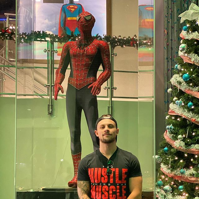 BasicBellamy's tweet image. Nerd.