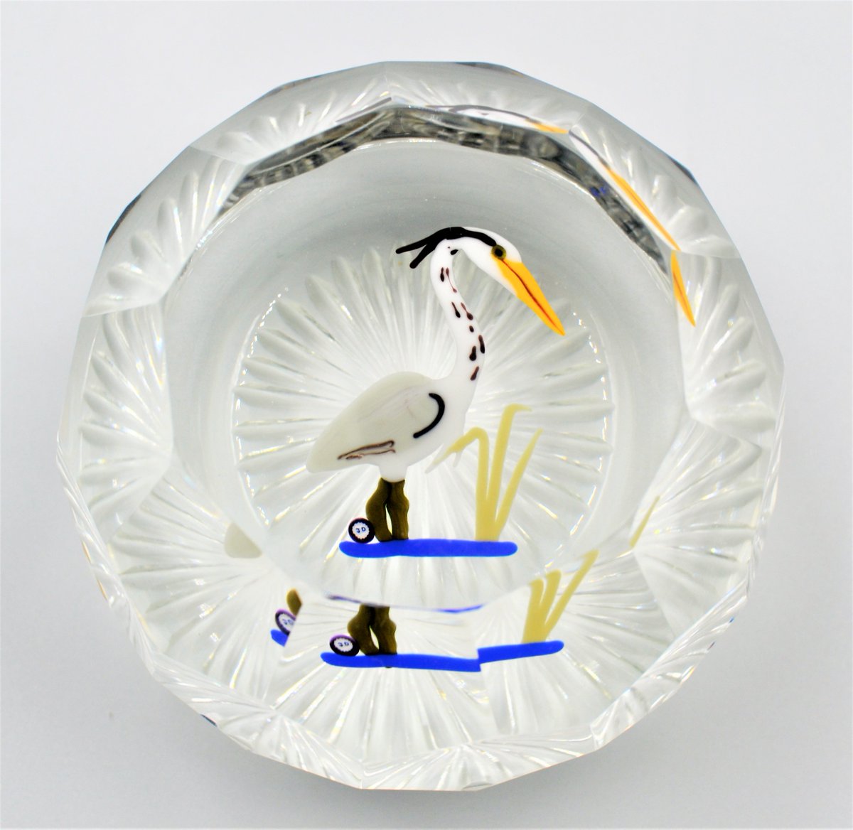 JOHN DEACON Multi faceted Stork Heron Bird Art Glass PAPERWEIGHT
#glass #paperweight #keepsake #deskdecor #desktop #office #glassart
ow.ly/JEVj50xFXMG