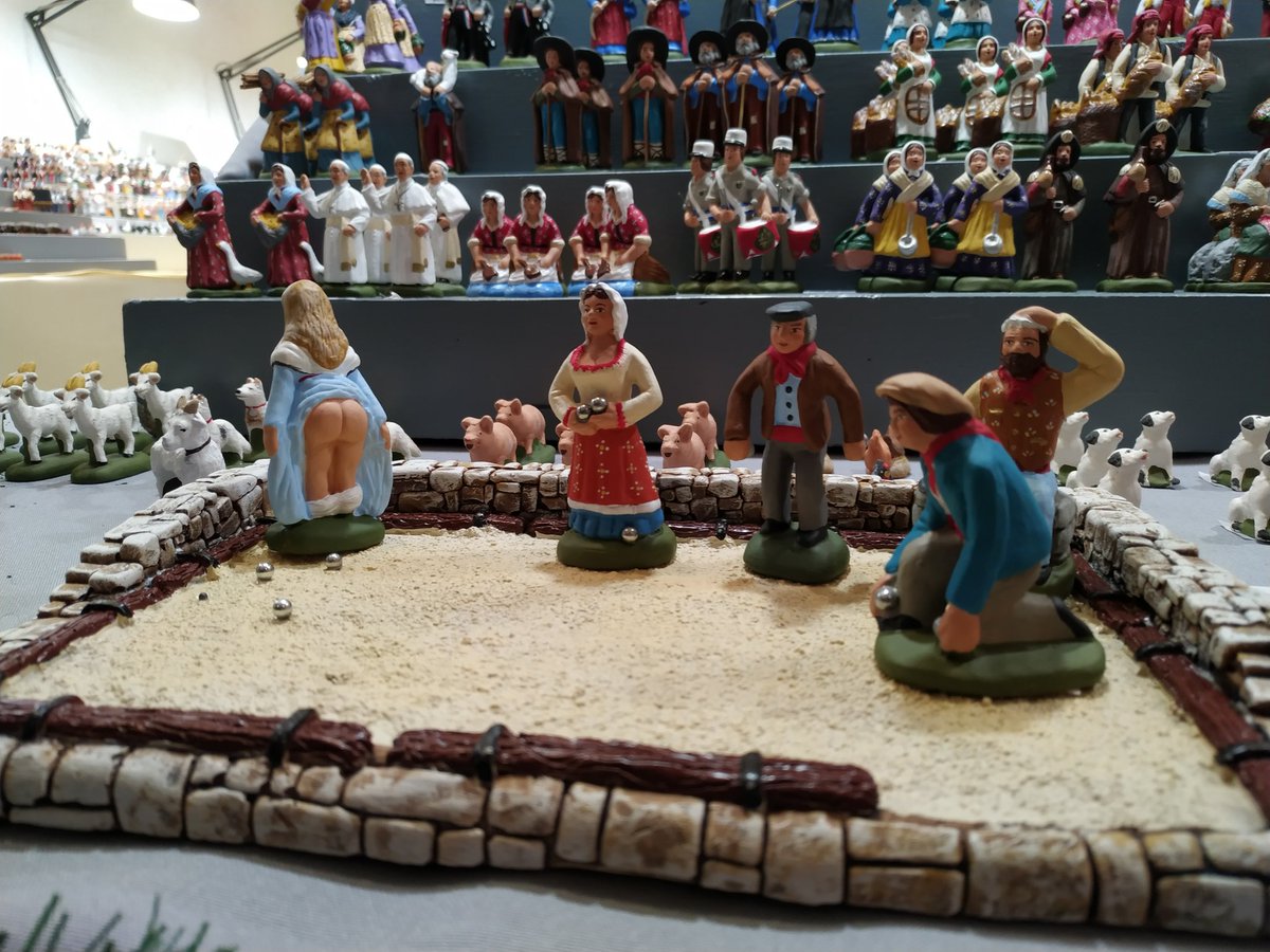FlorianPicano's tweet photo. À Valbonne, on a les traditions à coeur ! #provence #fanny #santons #petanque https://t.co/R4fejB5Qwh