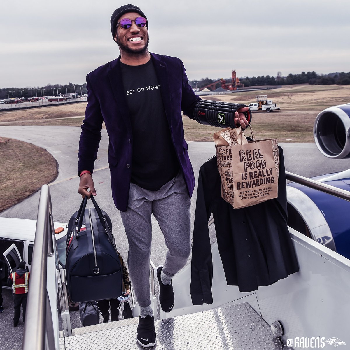 Ravens's tweet photo. Cleveland bound 😎 https://t.co/CKFij7OZez