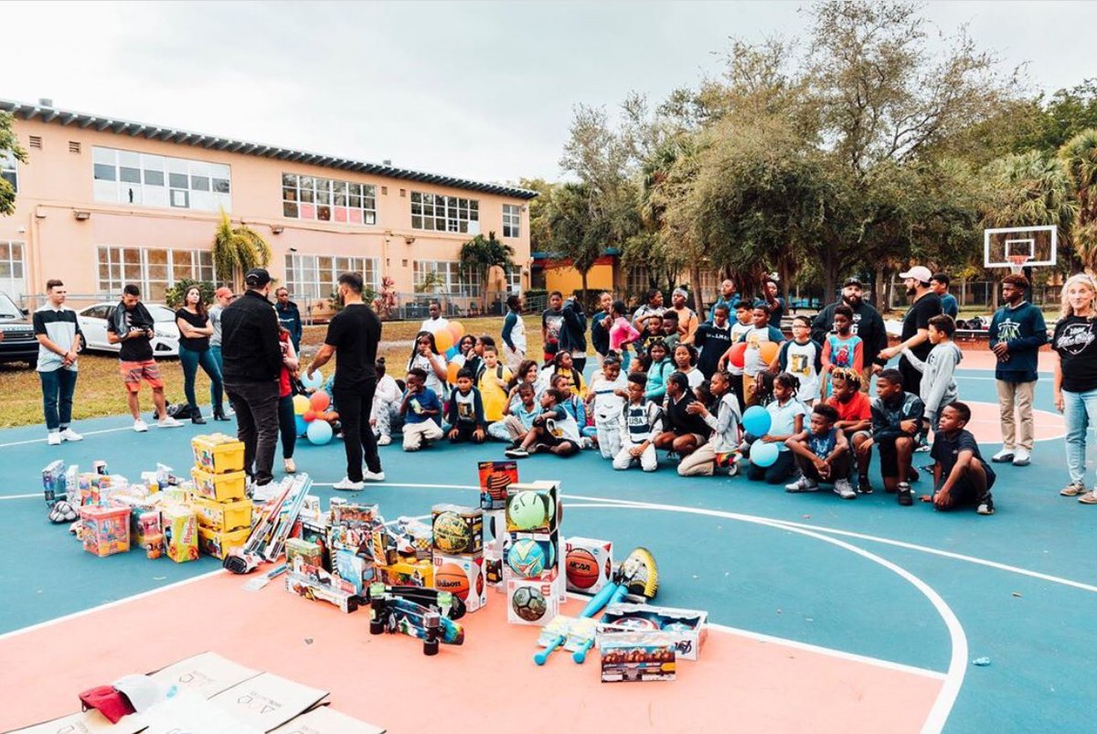 Yesterday we took it upon ourselves to give back to the community that has given us so much,donating toys and clothes to the local youth at <a href="/OYCMiami/">OYC Miami</a>..The reaction from the kids was priceless.Thanks to <a href="/shoegallery/">Shoe Gallery Miami</a> and <a href="/mijares/">Mijares</a> for helping us achieve something so special. #VC1896