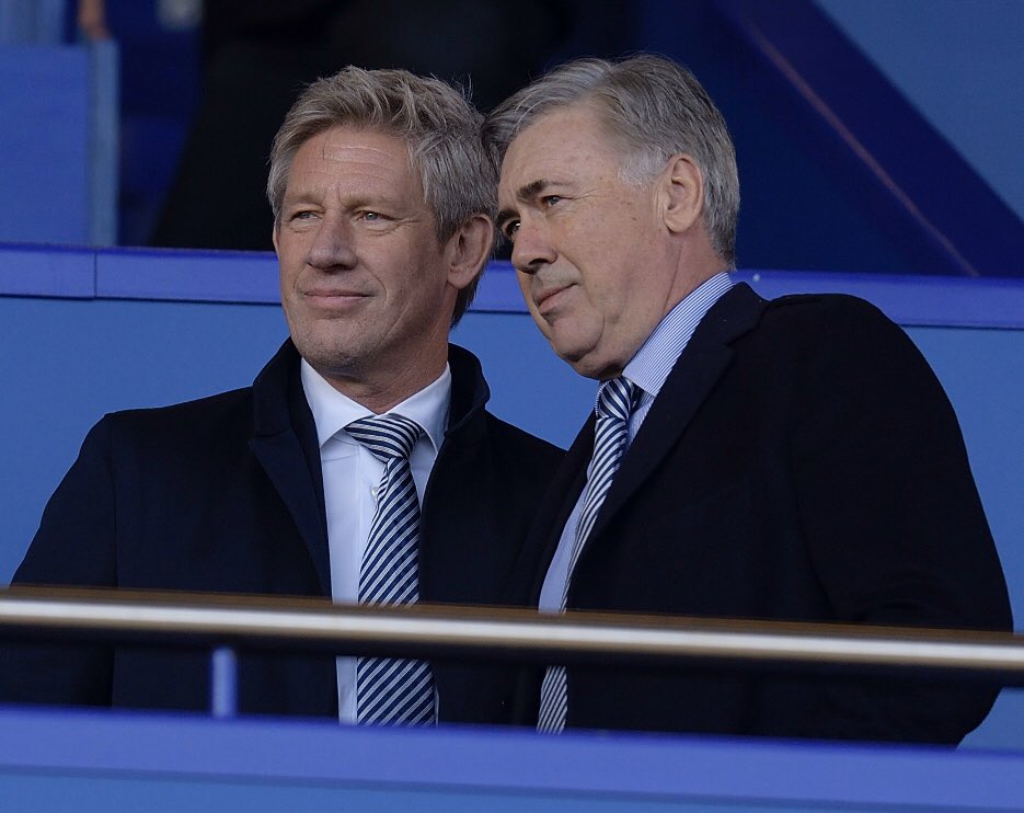everton_toffee1's tweet photo. caption this https://t.co/uuk7Bb7LuC