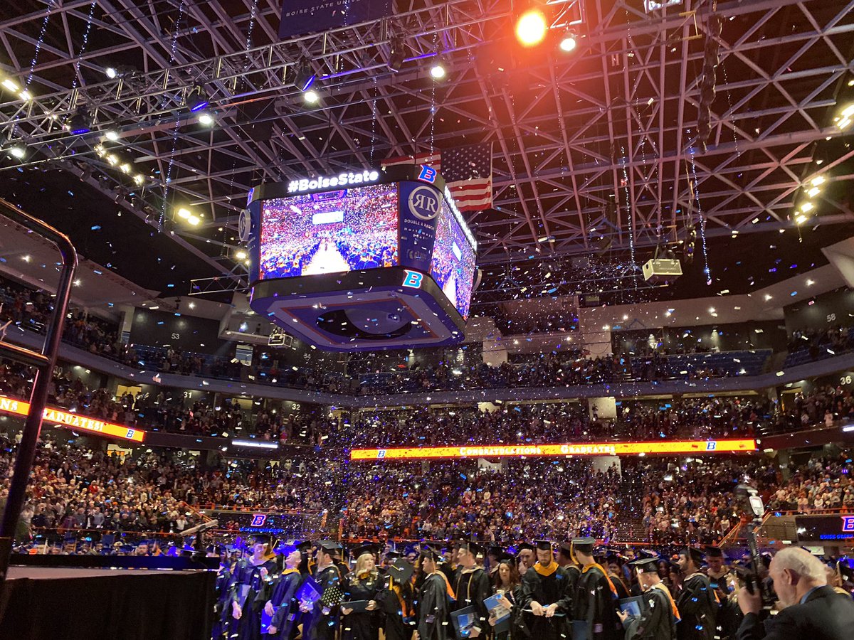 MarleneTromp's tweet photo. There you are!  Congratulations!  #BoiseStategrad #classof2019 https://t.co/bXvVMoTV0f