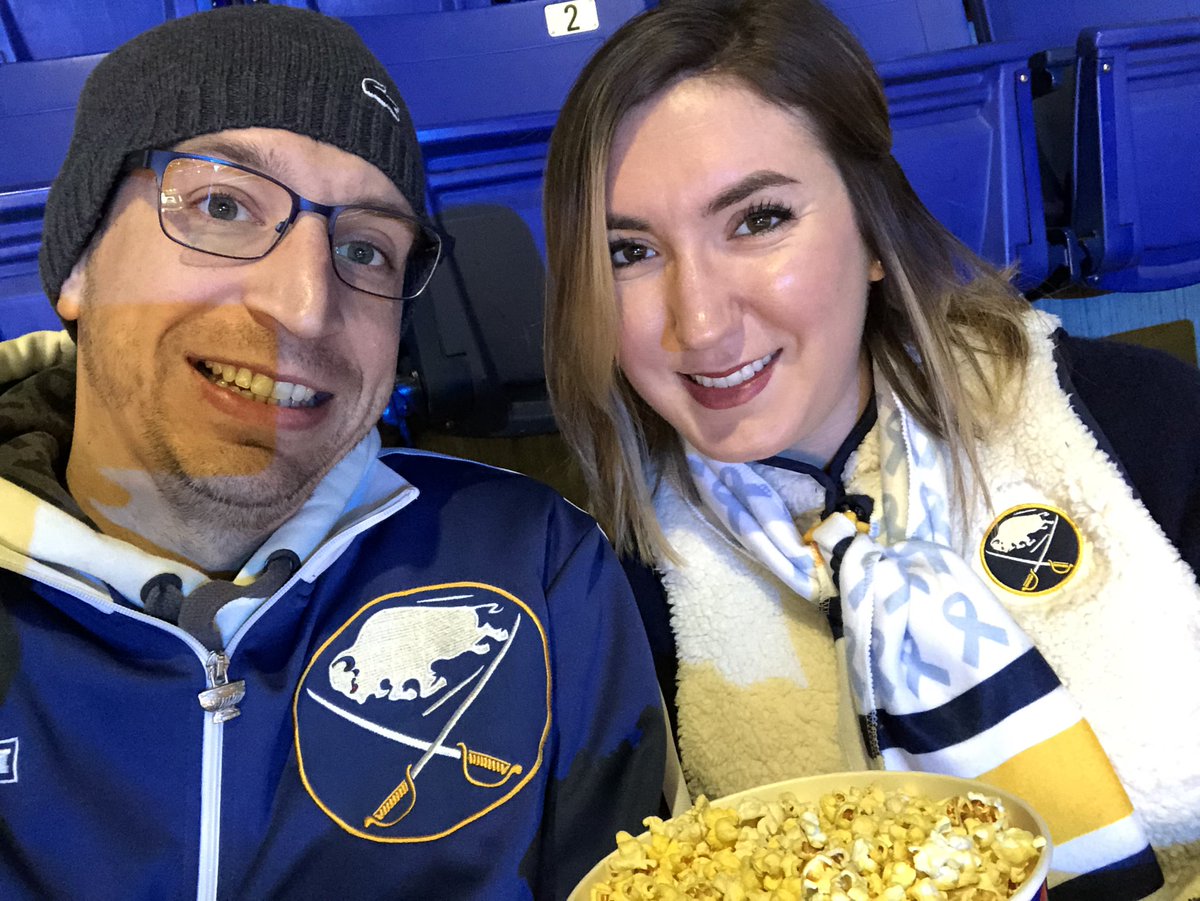 Terp012's tweet photo. #SabresSelfie @BuffaloSabres https://t.co/HvbRtaB3dG
