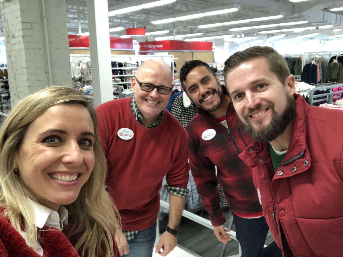 ‘Tis the season to be thankful to work with wonderful people....thanks @steveruns1 for hosting a great event today &amp; for running a super solid building every day! 🙌🏻 #WorkSomewhereYou❤️🎯