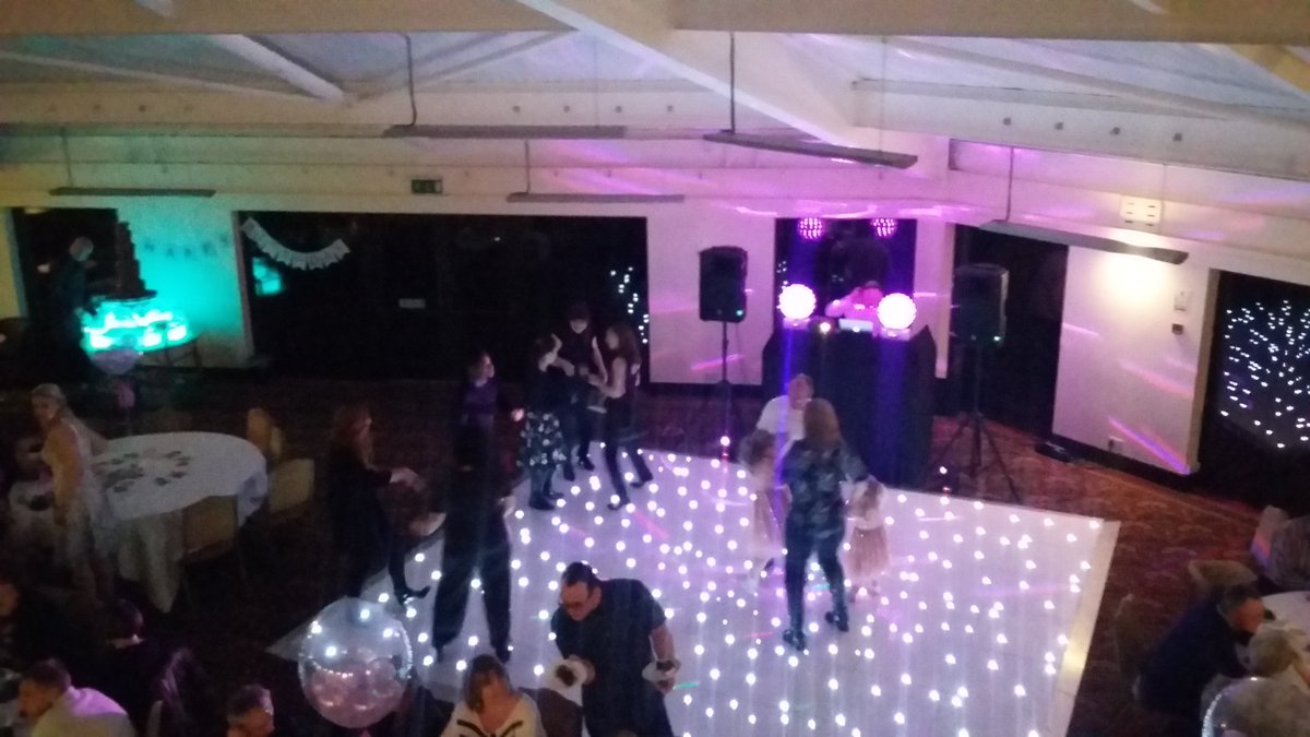BeadlowManor36's tweet photo. Book your event @BeadlowManor36 call 01525 860800 for a free quotation https://t.co/osbTtHdhZQ