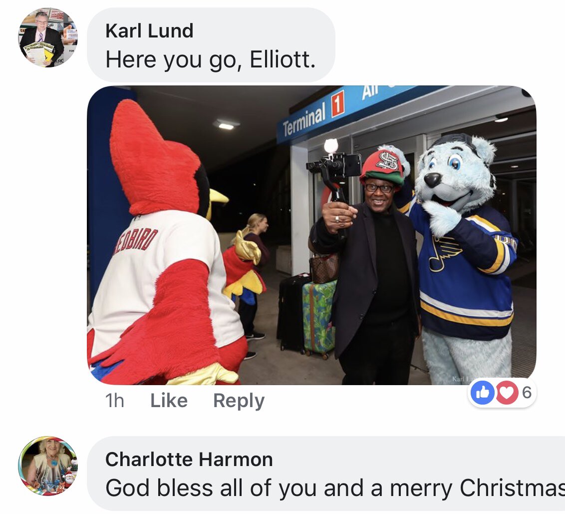 ElliottDavisTV's tweet photo. With Fredbird and Louis about 1:30am this morning as 4,000 soldiers arrive at Lambert Airport from Ft Leonard Wood. The troops are  heading home for the holidays. USO Missouri thru them a big bash https://t.co/SE8vg1Qcdx