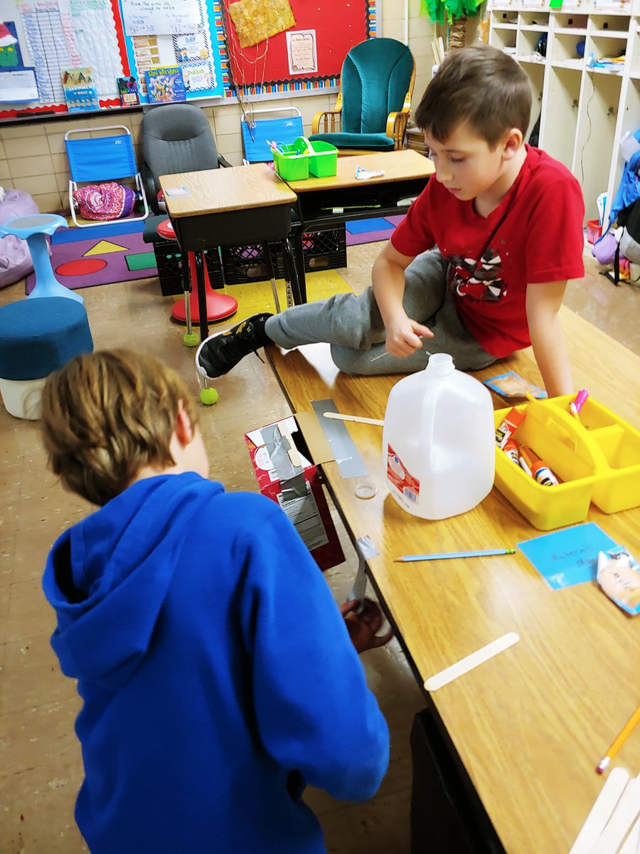 SyarAustin's tweet photo. Reflecting on our STEM challenge for the week creating Elf Traps. I am hoping families enjoy their 25 days of STEM packs to keep STEM alive throughout break! #stemeducation #makeithappen #teachersofinstgram #iteach3rd @Edgewood_ES https://t.co/Hx9hQgrxwm