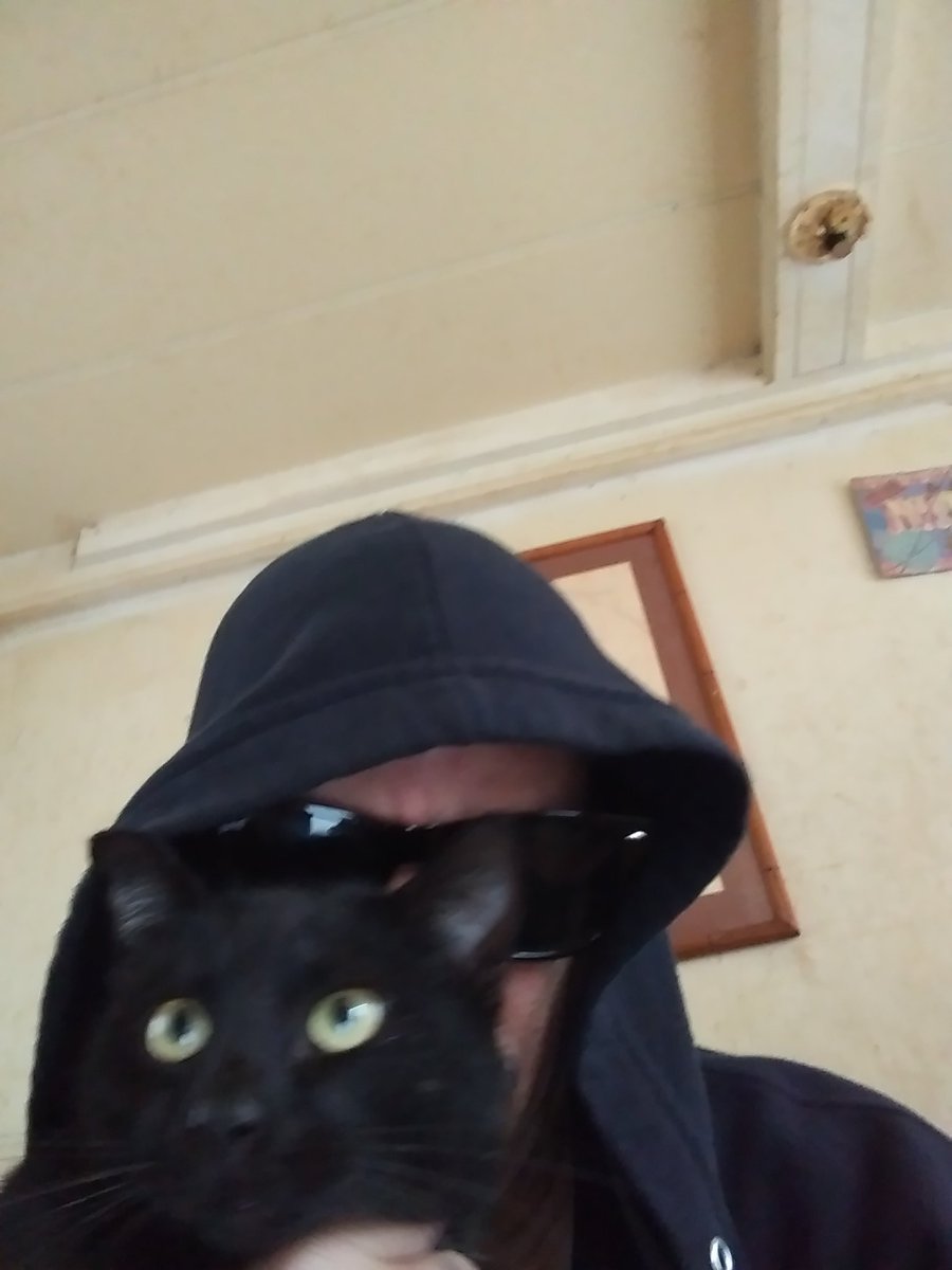 ThoburnSean's tweet photo. Where my witches at?! https://t.co/HaIKDlnMxt