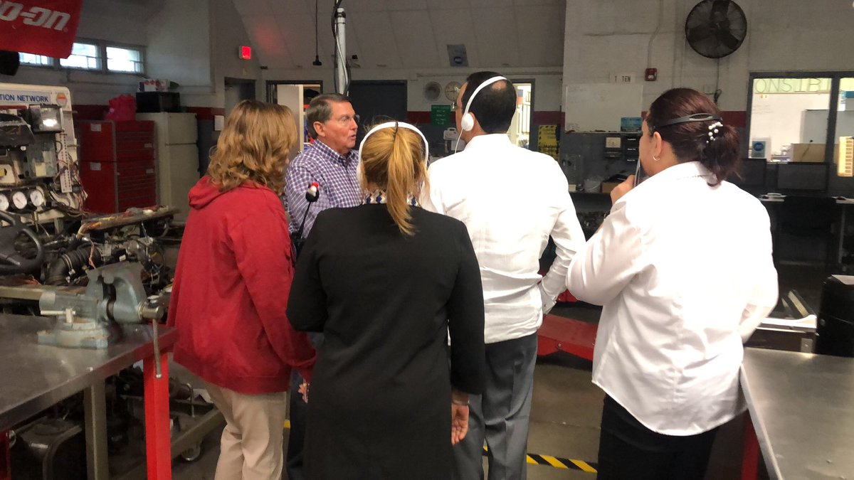 Dr. W. B. Collado, principal tweet media