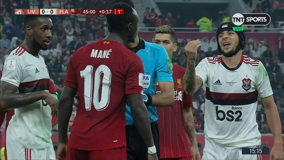 LaGrondonaTwitt's tweet image. Cuando son las 4 de la mañana y los pibes ya se desconocen en la joda