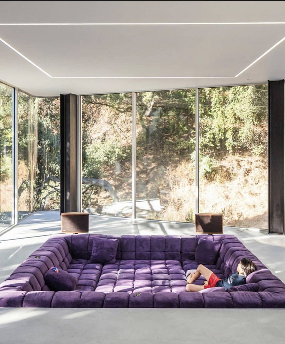 Just imagine have bomb ass sex in there 🙌🏾😫