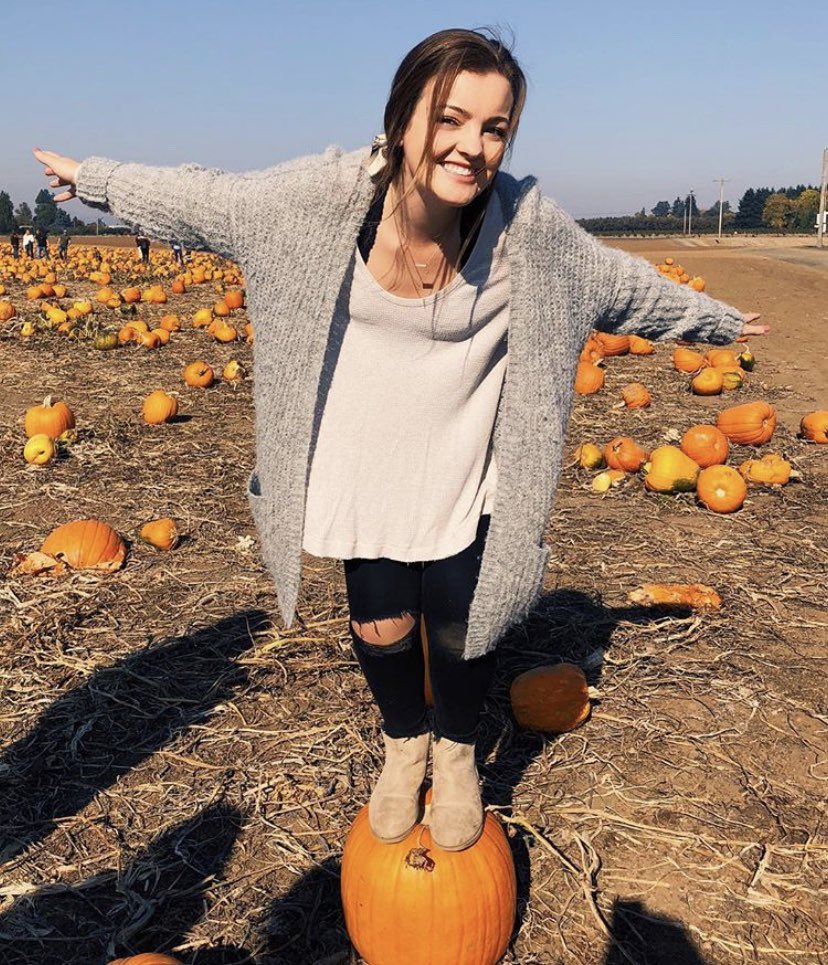 wishing a happy 21st birthday to our beautiful sisters, tatum &amp; lindsey! we love you &amp; hope your day is nothing but the best 💓