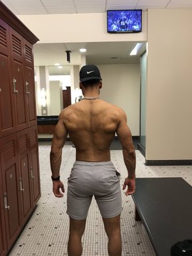 _thatexaspapi's tweet photo. Me pretending to be a bodybuilder 🔥 https://t.co/8A9skyuoGB