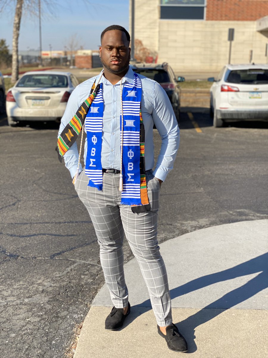itzZaytoven's tweet photo. Step out your estimate, step into your essence and know that your excellent. Today I graduated from the University of Iowa!! It was a long road to get here but I made it! #blackgradsmatter #UIowaGrad19 https://t.co/hi7WQwnjua