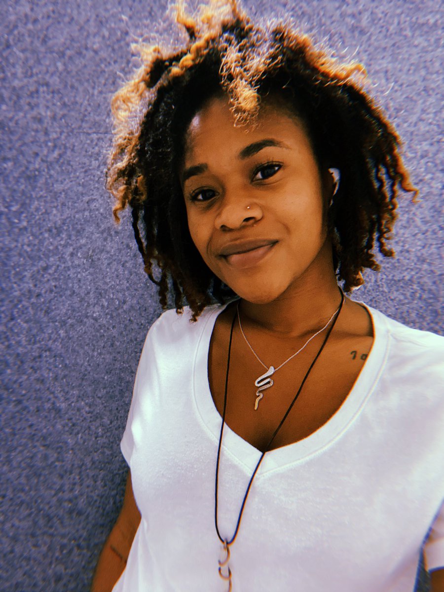 MaetheMaven's tweet image. Retwist time😜 cheers to 11 months 🔒 
#locupdate