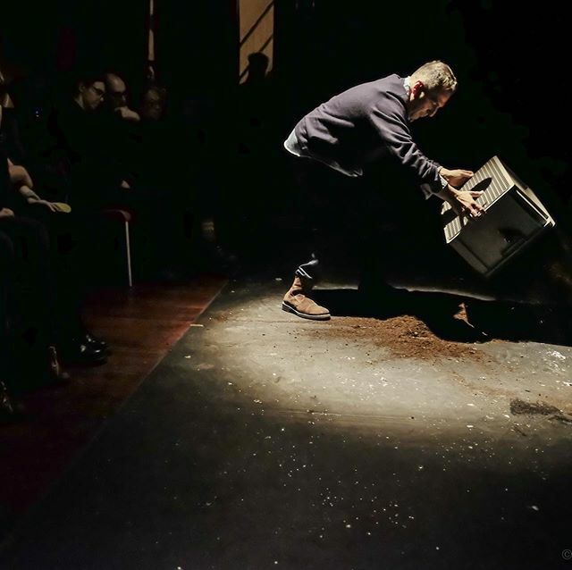 DGClothesPro's tweet photo. Corpi sul Palco:
Vieni al mio paese e portatelo via! (come to my country and take it away) @teatrolinguaggicreativi  thanks everyone participated to create the argentina on stage for 15 minutes! 🙏 @andreacontinart 🙏 @ilariapiccardi  #teatrolinguaggicreativi #argentina #corpi… https://t.co/G6qY9rv8HQ