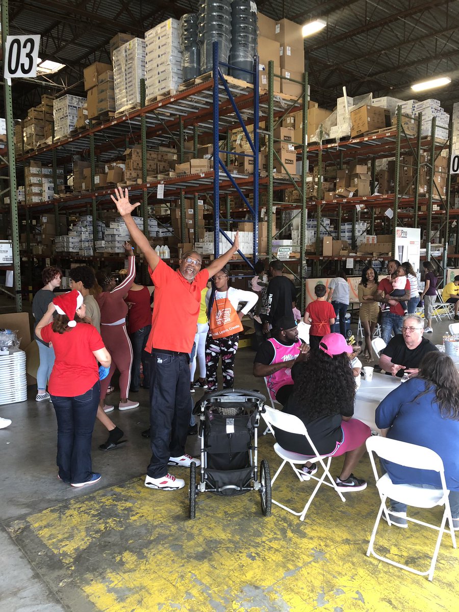 PompanoDC3454's tweet photo. Family Day at Pompano! Our associates and family are having a blast!! https://t.co/OH64we6f7t