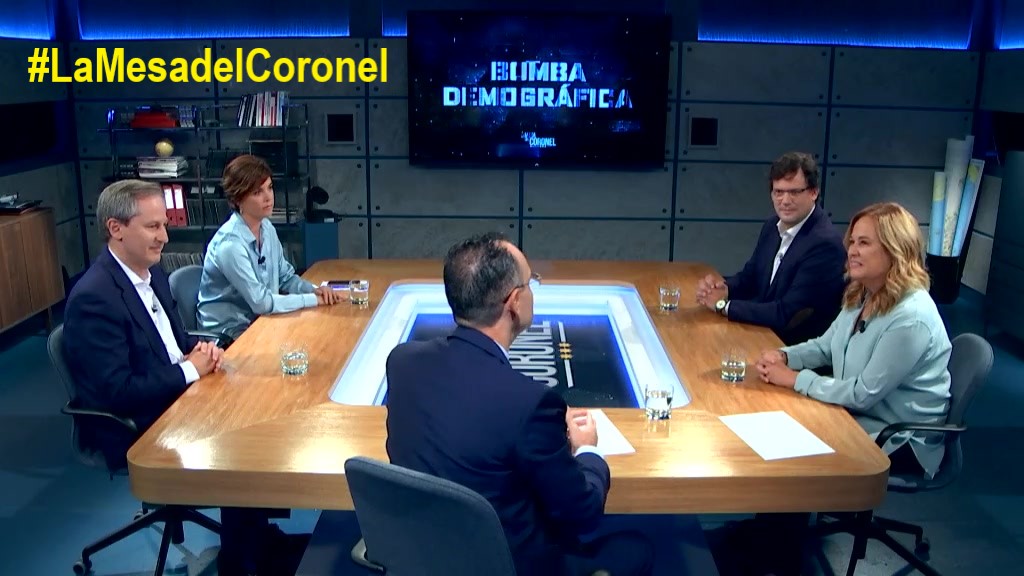 MesaCoronel's tweet image. Este domingo 22, en #LaMesadelCoronel hablamos de temas tan trascendentes, sensibles y delicados como #demografía y #migraciones.
A las 21.30, en @cuatro.
A todos nos importa y afecta, pues se trata de seres humanos.
¡¡No te lo puedes perder!!

@samantavillar @geoestratego