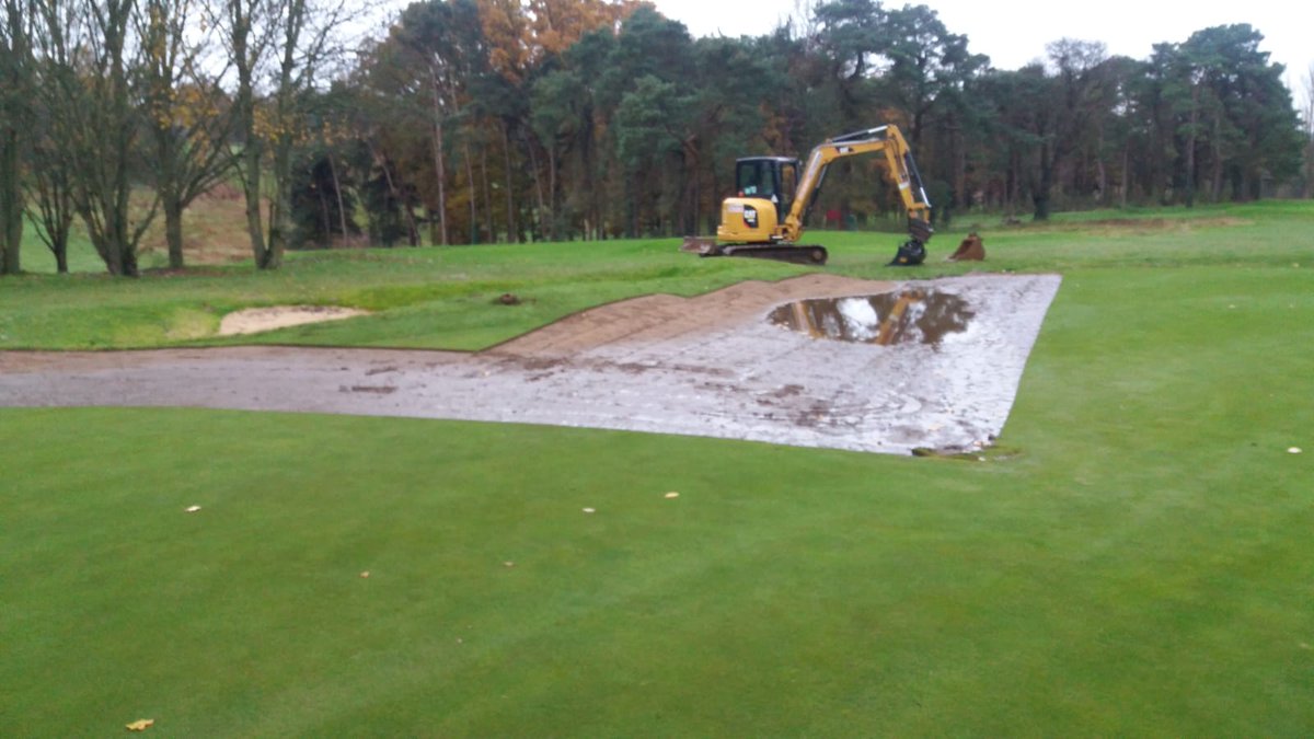 knebworthgolf's tweet photo. Despite the awful weather our greens team have done us proud. 5th green bunker relocated allowing for a new drain, bunker rebuilt, drainage installed and area turfed. All works in house #topteam #drainage #project #greenkeeping 1/2 https://t.co/QMLLd4itQp