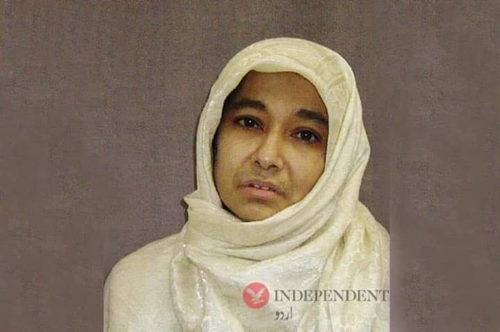 اگر آپ کو مشرف کی حمایت کا کیڑا کاٹ رہا ہے تو ایک بار ڈاکٹر عافیہ کی تصویر اپنے ذہن میں رکھیں جس کے خلاف FBI نے 2003میں الرٹ جاری کیا تھا اور وہ کراچی سے غائب' ہوگئی تھی، جی یہ وہی دور تھا جب معظیم بیگ سے لے کر ملا ضعیف جیسے سفیر تک ہزاروں افراد مشرف نے امریکہ کے حوالے کیے تھے1/2