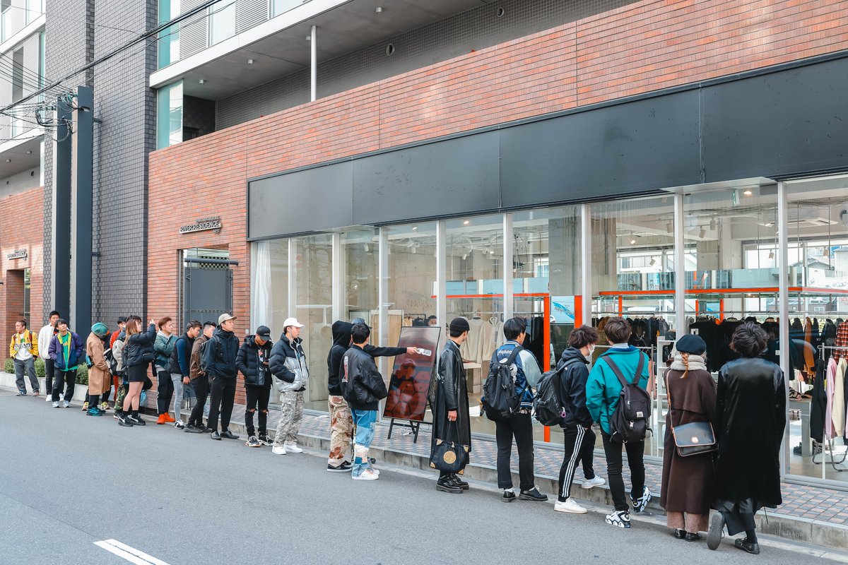 lineupstore_pus's tweet photo. 「LONELY論理」「worldwide famous」合同POP UP STORE開催！スペシャルな限定アイテムも発売！

2019/12/20 - 12/22の３日間、LINE-UP STOREにて「LONELY論理」「worldwide famous」の合同POP UP STOREを開催しております🔥

https://t.co/E8bP4kCfFa https://t.co/2xqjF8h0Z0