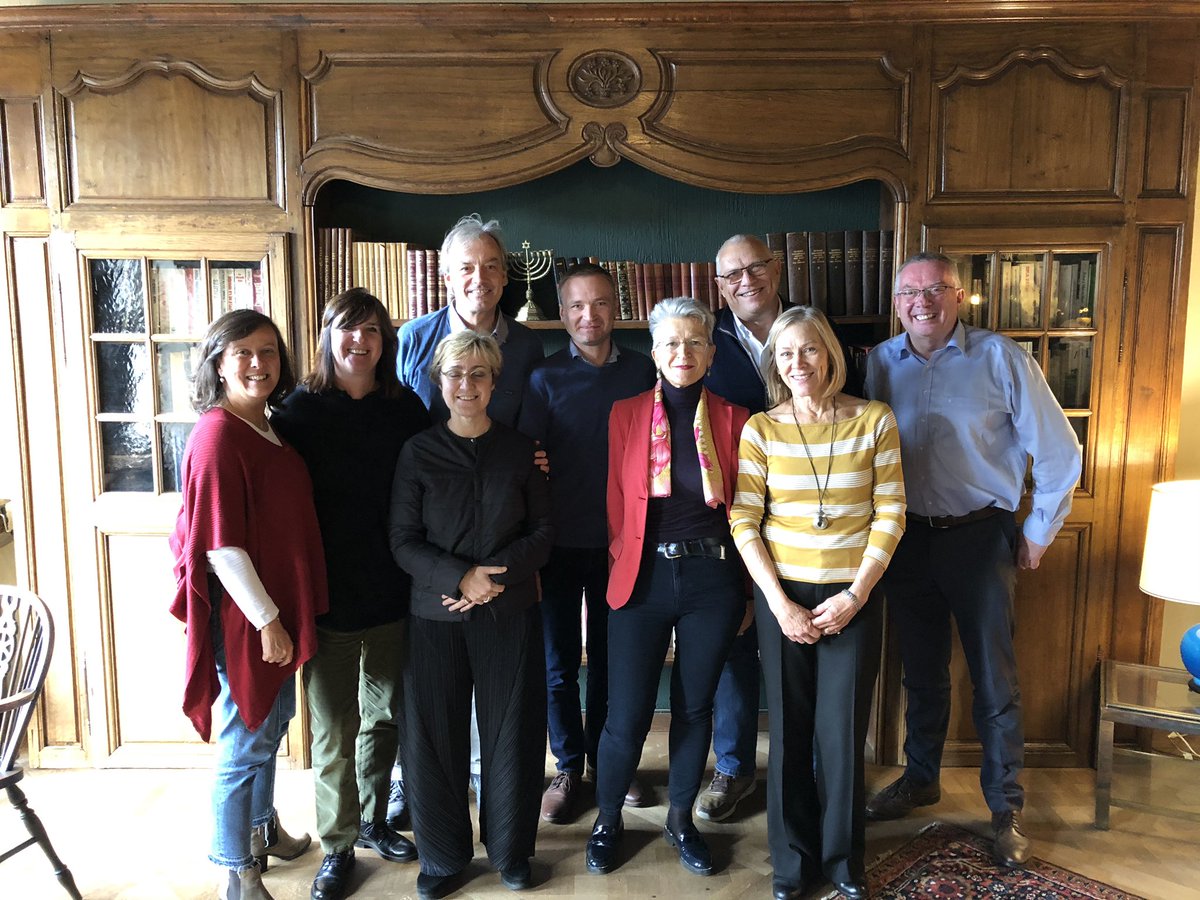 PreferredDMCs's tweet photo. Annual Meeting of #PreferredDMCs in beautiful #Brussels. All members wishing you Merry Christmas, and a great 2020 with much success and health!
.
#VegaDMC #ColoursOfMalta #MetropolisDMC #MoloneyAndKelly #HadlerDMC #MetropolitanDMC #JanPolDMC #ProMeetItaly #AmbianceIncentives https://t.co/DrNkAPaGdo