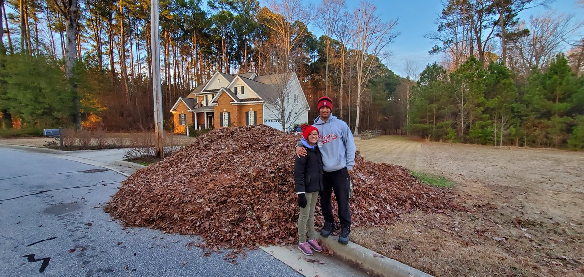 cyrus_kelvin's tweet photo. #DadMoments ..OMGoodness, even more leaves this year!π²π
No change in philosophy yet! ππππππ
Working together w/ my #MiniMe & @my_cy2
#RelishingTheRide #DaysSlowYearsFast
#GoKissYourKids https://t.co/bNWDoz6OwU
