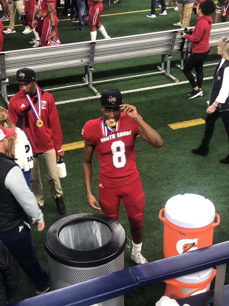 kingggizzy's tweet image. Back2Back State Champions 🏆 #HTown #2Times