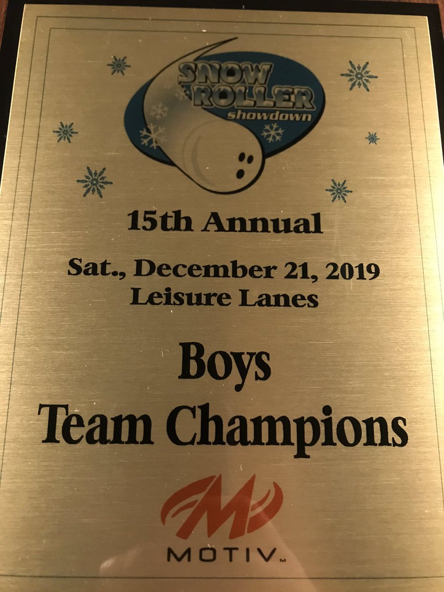 SFRamsBowling's tweet photo. SF bowling making history again 🔥 Boys finished 1st place at the Snow Roller tournament out of 35 teams!! 🏆 Freshman Mason Doan finished 6th out of 175 bowlers 👏🏼. Girls finished 7th and had a great team effort.  #trueteamwin #spintowin https://t.co/T8BqY0ScdJ