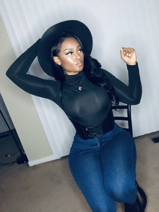 Watch .'s leaked NSFW photo on TwXstars