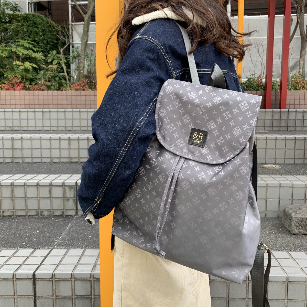 ট ইট র Dailyrusset Official 京急上大岡店 Blog更新 Rシリーズからフラップリュックの登場です Dailyrusset デイリーラシット 上大岡 フラップリュック アンドアール T Co Sessxlvbhv