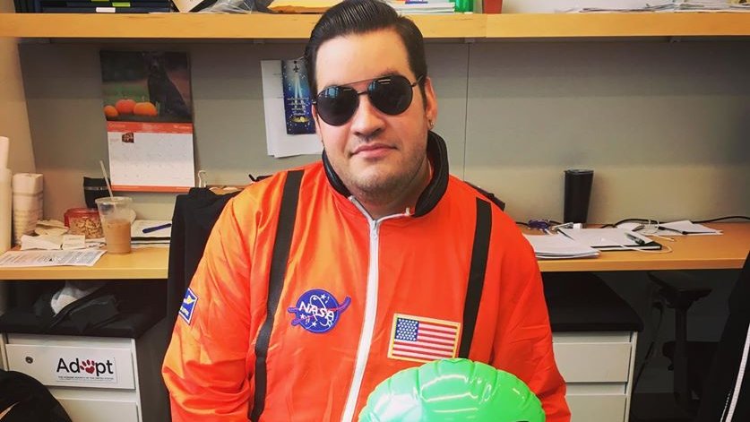 MontclareLabs's tweet photo. PhD Candidate @jthoma91  is studying biomedical engineering FUN FACT: Joe has a big interest in space, and has hopes of one day working for NASA as a bioengineer.

#aaas #scicomm #sciEngage #phd #brooklyn #lablife #365today #project365 #chemistry #biochemistry #womeninstem #stem https://t.co/3gVzizYUZ7