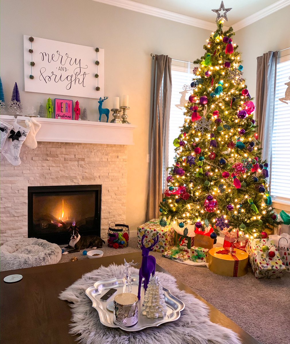 KatyEdenLong's tweet photo. ⚪️ there’s no place I’d rather be ⚪️ #Christmas https://t.co/oboO02K3Y0
