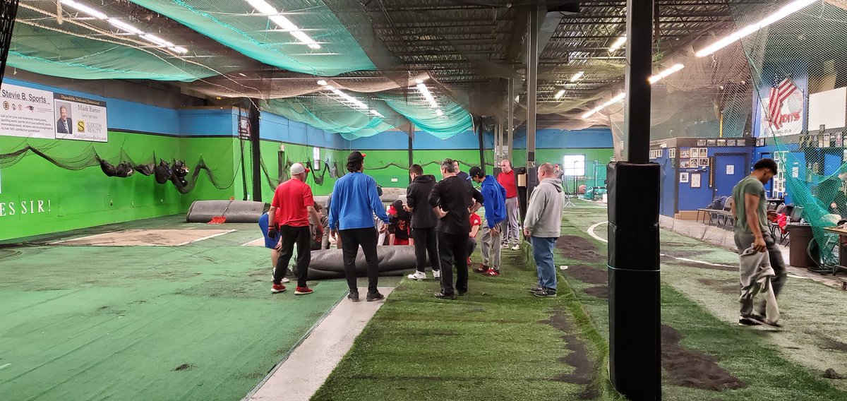 RIBI_Baseball's tweet photo. When we work as a TEAM, we can move Mountains! That's what is feels like anyways. Tomorrow we are lining up the Seams, Glueing the Edges and putting everything else in place. Need more #ribifamily and #banditsfamily to help finish strong on this Project! #ribaseball #teamwork https://t.co/FR5hWnpIBJ