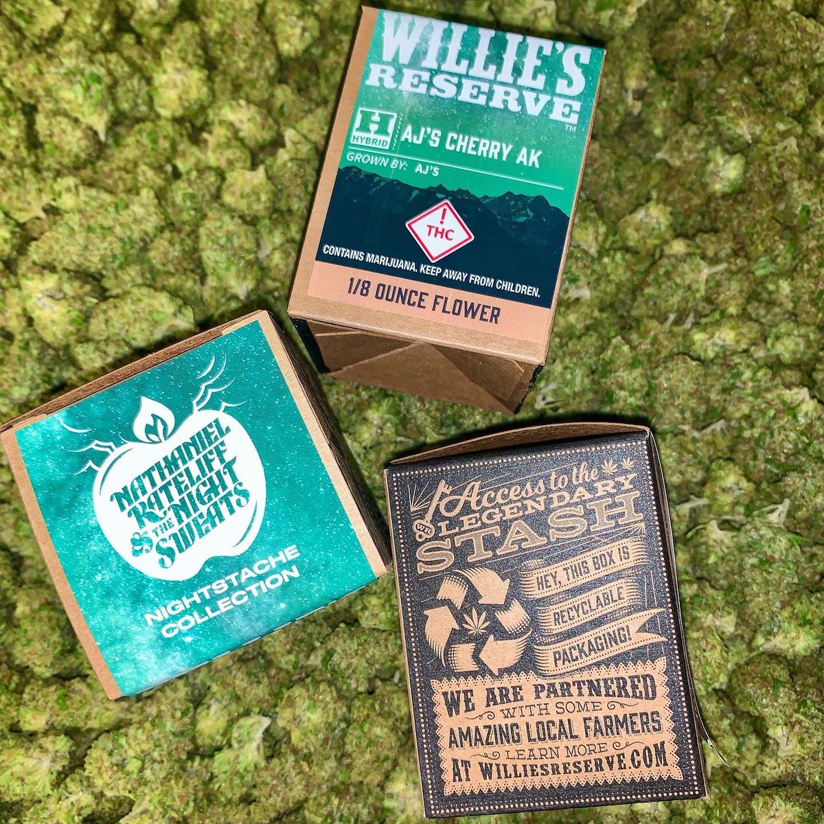 WilliesReserve's tweet photo. 🍏 💨 @NRateliff &amp; The Night Sweats second hit from the Nightstache Collection. Grown in Boone, Colorado by @ajs_kush craft cannabis using energy-efficient practices. Launching at @shoprollup and @tfmdenver420  in Denver plus @wisecannabisco in FairPlay! https://t.co/DAecpLxWPE