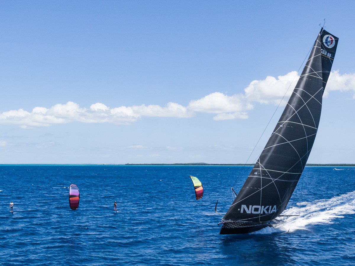 ATRacing99's tweet photo. Throwing it back to Cozumel, April 2019 and the making of The Race: ATR vs. @SlingshotKite 🇲🇽🌊🤙🏄‍♂️🧘‍♂️

#foiling #sailing #kiting #race #slingshot #kitesurfing #watersports #alexthomsonracing #IMOCA #Cozumel #Mexico #BehindtheScenes https://t.co/hIxBj0qjxw