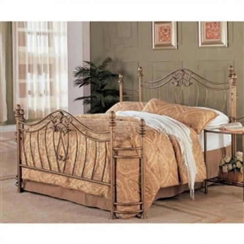 OfSusies's tweet photo. “This Queen size Metal Bed with Headboard and Footboard in Antique Brushed Gold Finish will make a stunning centerpiece in your transitional style master bedroom. ” https://t.co/psYQRwnH9C https://t.co/lLnvpPF0uP