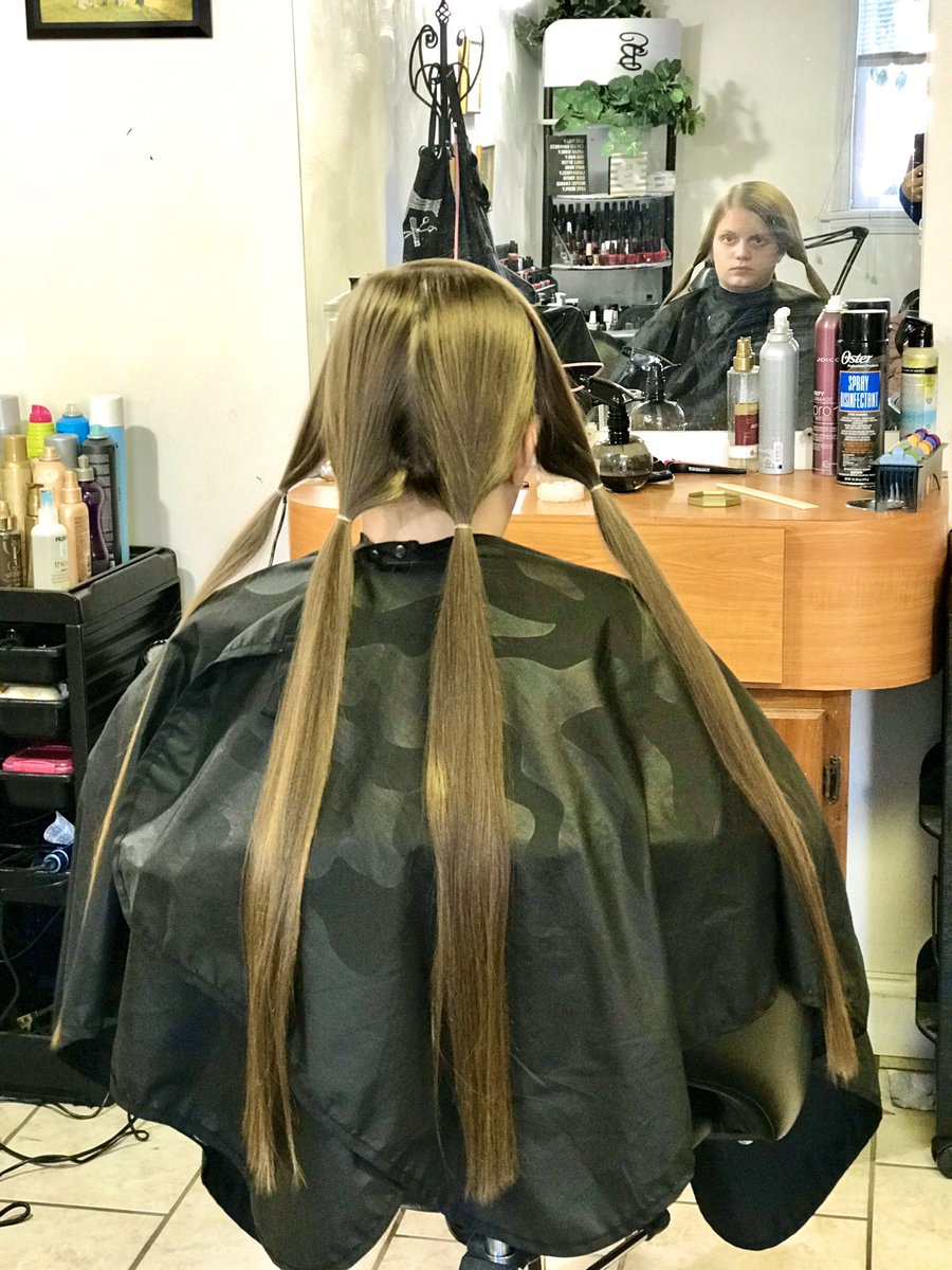 twrightatc's tweet photo. After 6 yrs of growing his hair (&amp; he's only 12 yrs old!!), Bucky finally got it cut!!!  20" will be donated to the Children with Hair Loss charity so a child in need can get a wig!!  #EllenDeGeneres @TheEllenShow https://t.co/G03lNcBjRd