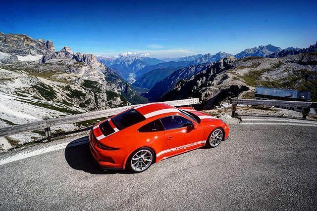 Rain, rain, go away! All this water makes me just want to head back to the mountains. Looking forward to next years EuroHoon.... especially in the Speedster. #911r #speedster —————————————————————
#porsche #dolomites #trecimedilavaredo #lava #lavaorange … ift.tt/35WLnEF