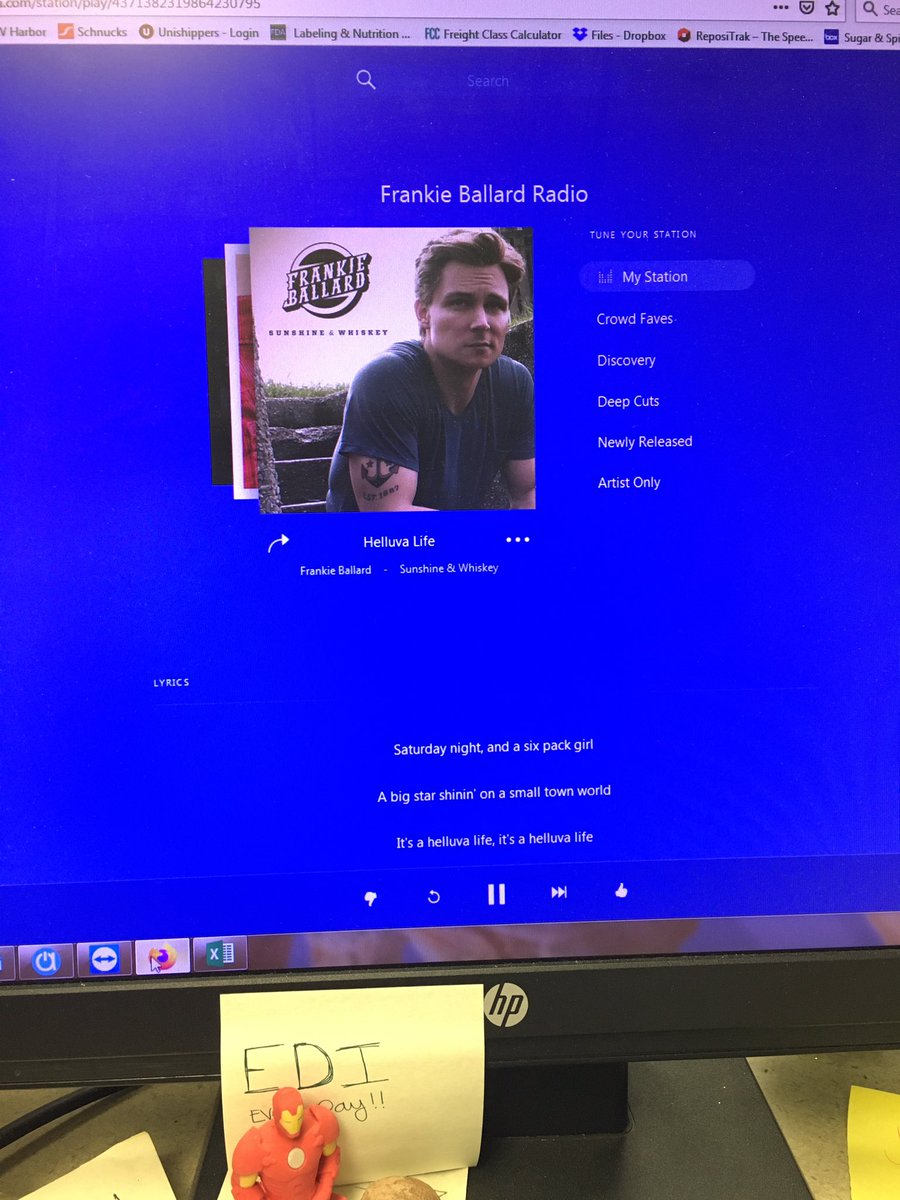 KaePalmer's tweet photo. When you are in the office by yourself on a Saturday, @FrankieBallard Radio on Pandora gets ya through! #countrymusic #frankieballard #catchingup https://t.co/p4zfhYk4e6