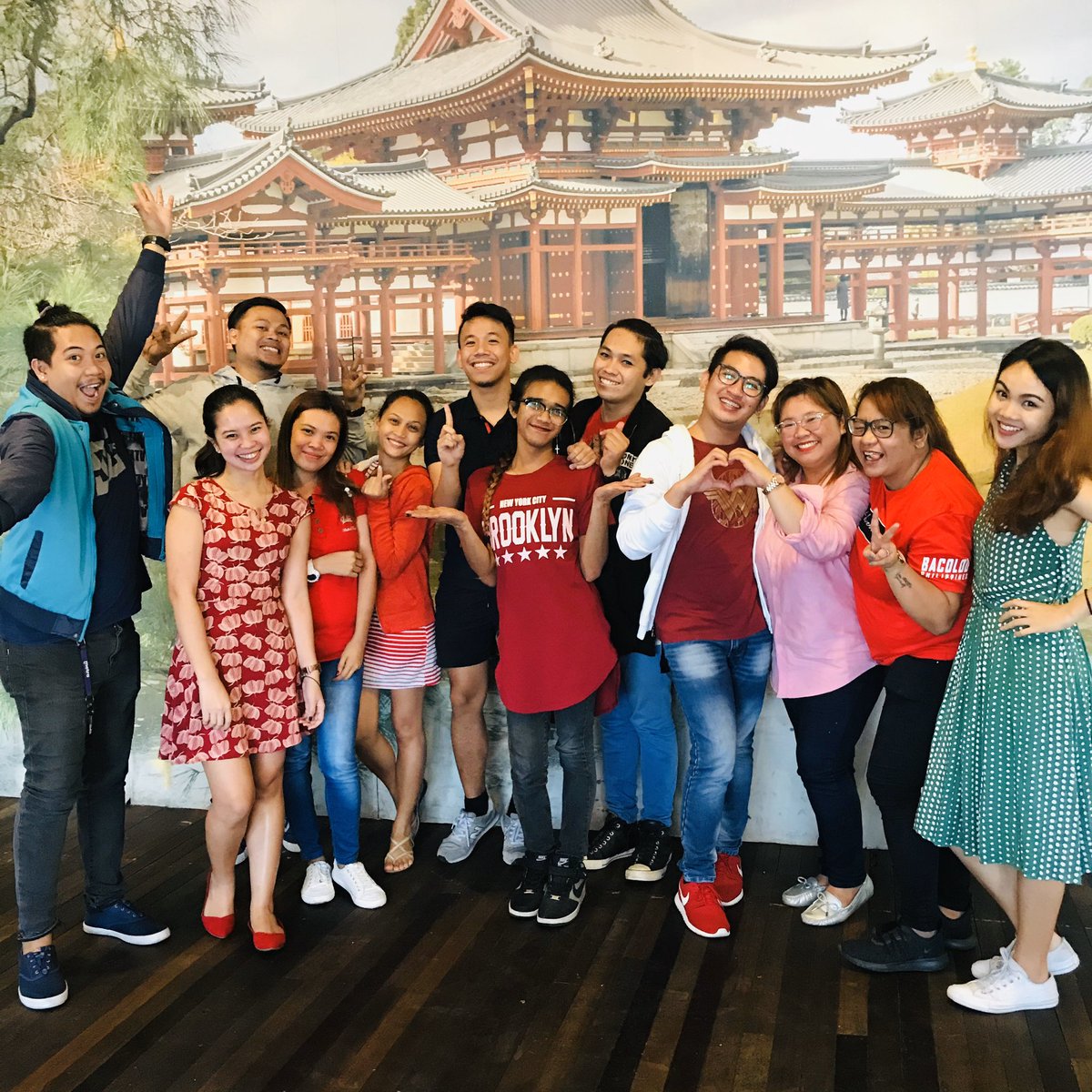GRetiban's tweet photo. I call them, family.
Thanks OM @ChrisNeuda for the treat. Happy birthday and more blessings to come! 🥳🥳🥳
#family #nesting #purplelife https://t.co/qmhPYuCaNq