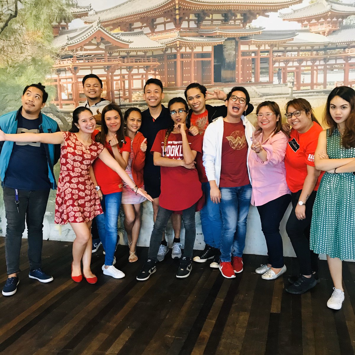 GRetiban's tweet photo. I call them, family.
Thanks OM @ChrisNeuda for the treat. Happy birthday and more blessings to come! 🥳🥳🥳
#family #nesting #purplelife https://t.co/qmhPYuCaNq