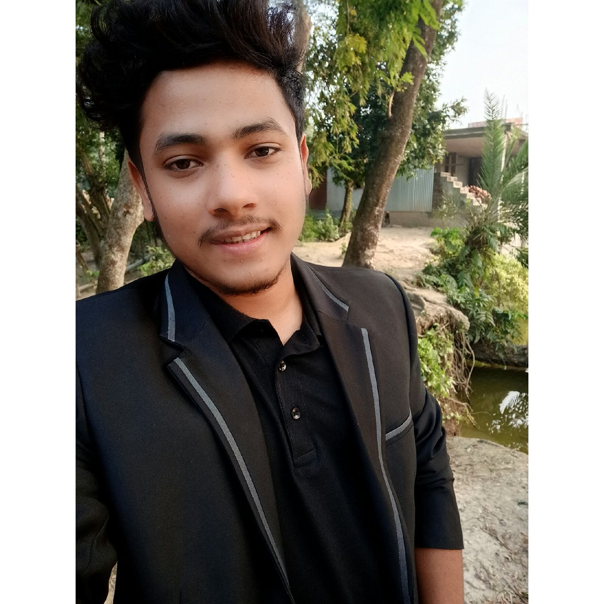 RahmanXrif's tweet photo. #How_can_i_move_on❤❤
#When_I'm #still_in_love_with_you❤❤ https://t.co/XD5BYqiLuC