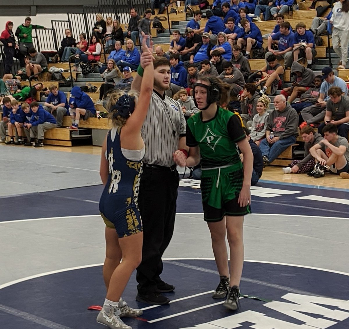 RRHSTakedown's tweet photo. Julia Morgan with a 2nd place finish in the girls 122 lb bracket. Congratulations Julia!! She is our very first girl to place in a tournament in program history!! #girlswrestle #growthesport https://t.co/xugH8Bwmol