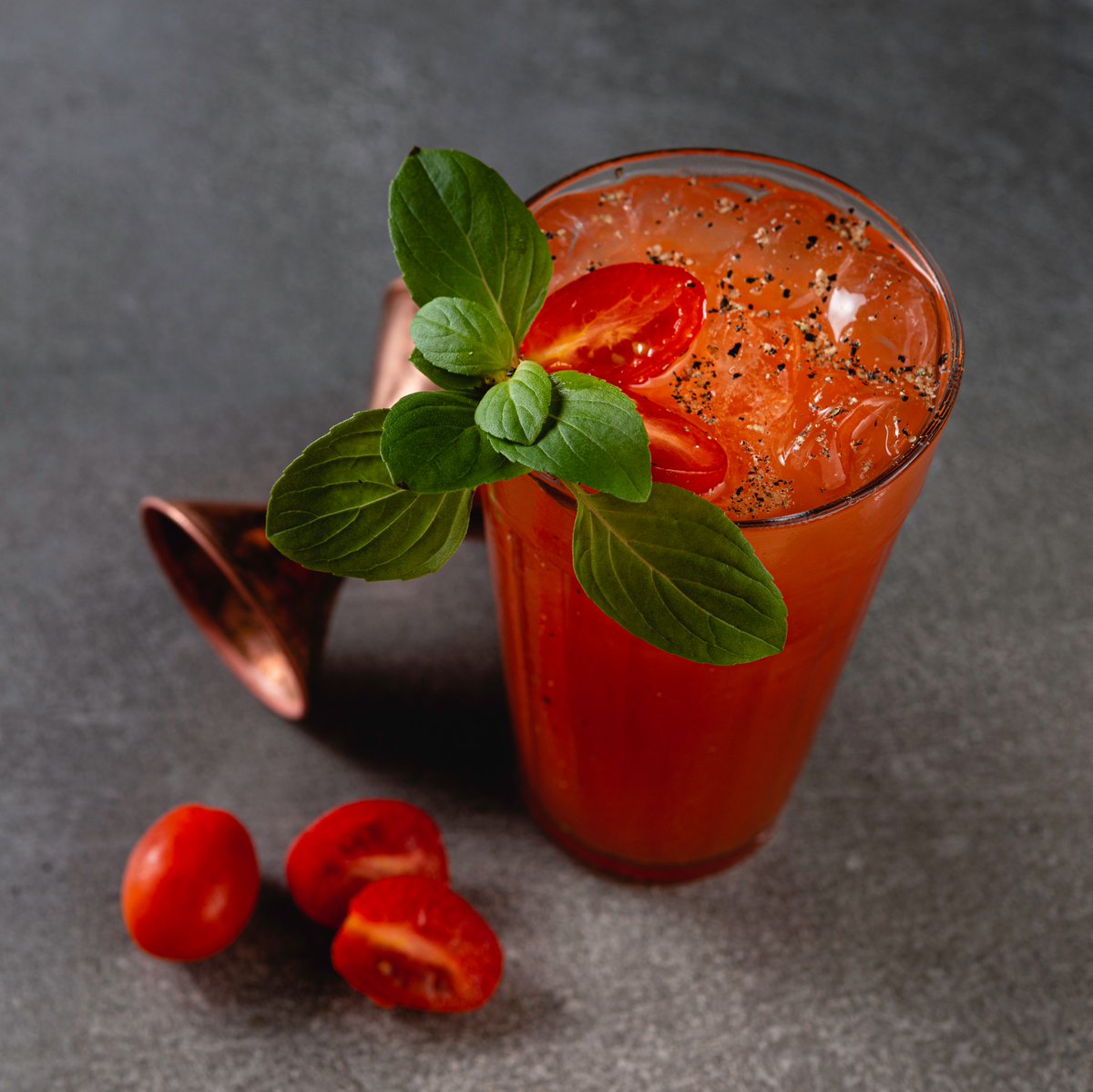 What do you think? Making a tasty bloody around christmas time always works when you can just make it red and green!